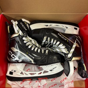 CCM AS-V Hockey Skates - Size 6 (New)