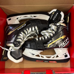 CCM AS-V Pro Hockey Skates - Size 6 (New)