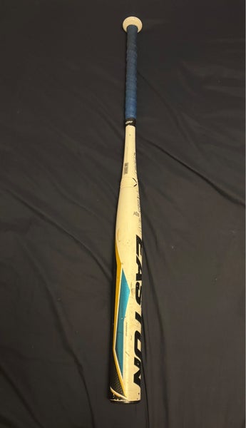 2022 Easton Bat (-10)  23 oz 33" (Used)