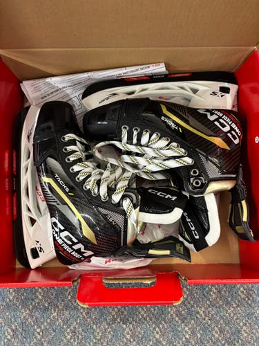 CCM AS-V Pro Hockey Skates - Size 6.5 (New)