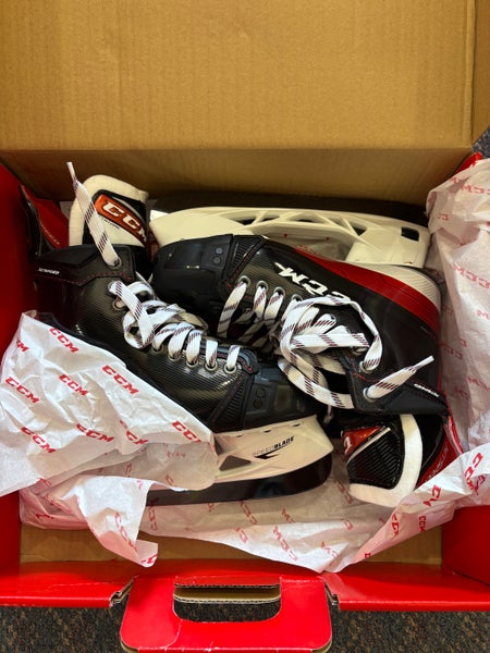 CCM JetSpeed FT4 Pro Hockey Skates - Size 6 (New)