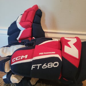 CCM FT680 Gloves 13" (New)