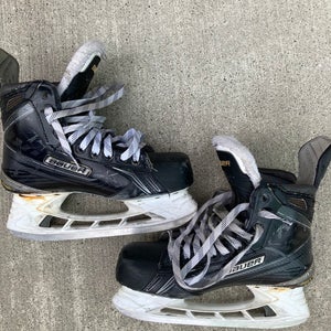 Senior Bauer Supreme 190 Hockey Skates Regular Width 9.5 (Used)
