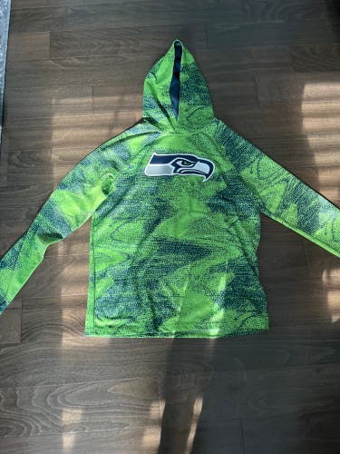 Men's Large  Sweatshirt (Used)