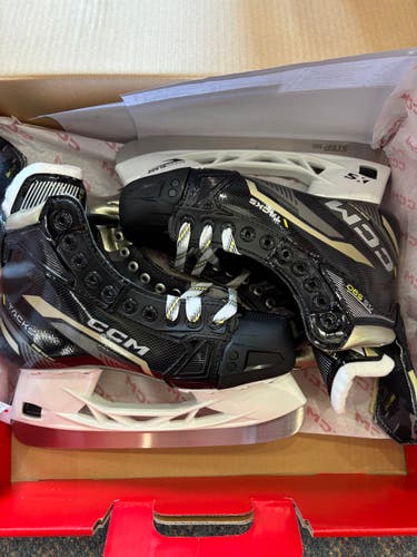 CCM Tacks AS-590 Hockey Skates - Size 6 (New)