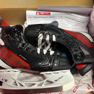 CCM JetSpeed FT6 Hockey Skates - Size 5.5 (New)