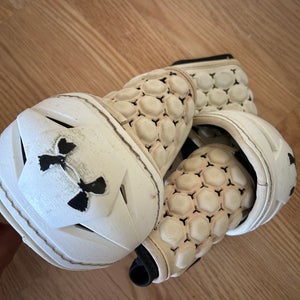 Medium Adult Under Armour VFT Arm Pads (Used)