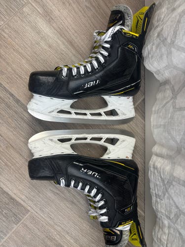 Bauer Supreme S35 Hockey Skates Regular Width Size 5.5 (Used)