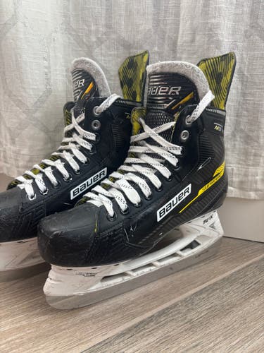 Bauer Supreme M3 Hockey Skates Regular Width Size 6.5 (Used)