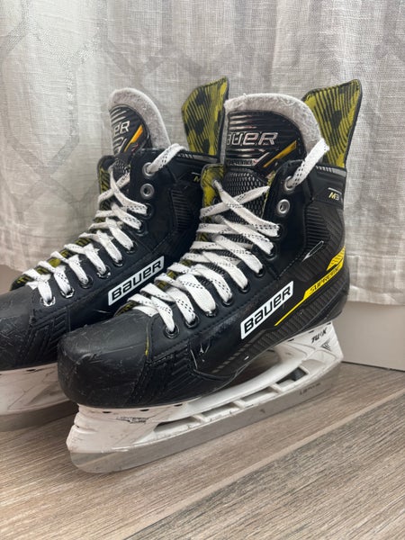 Bauer Supreme M3 Hockey Skates Regular Width Size 6.5 (Used)