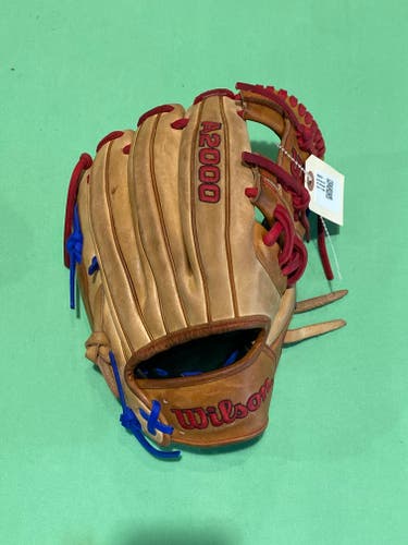 Brown Wilson A2000 RH Infield Baseball Glove 11.5" (Used)
