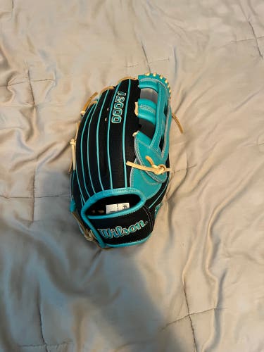Brand New Wilson a2000 Just Off The Self