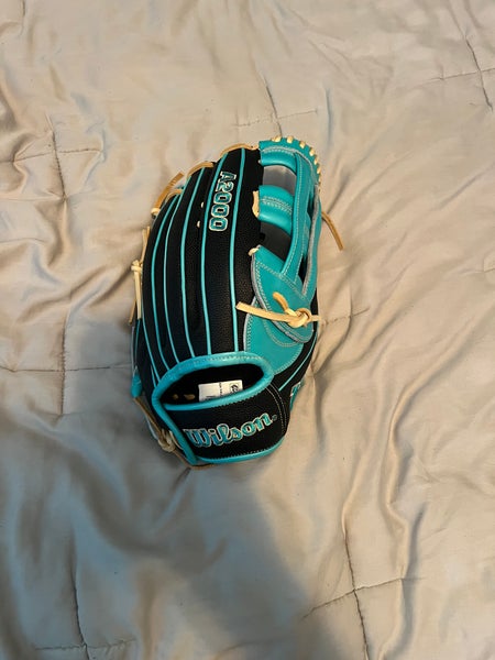 Brand New Wilson a2000 Just Off The Self