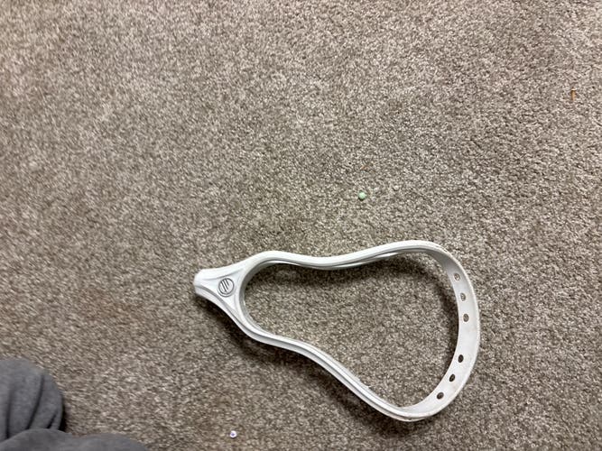 Maverik Unstrung Tank Head (Used)