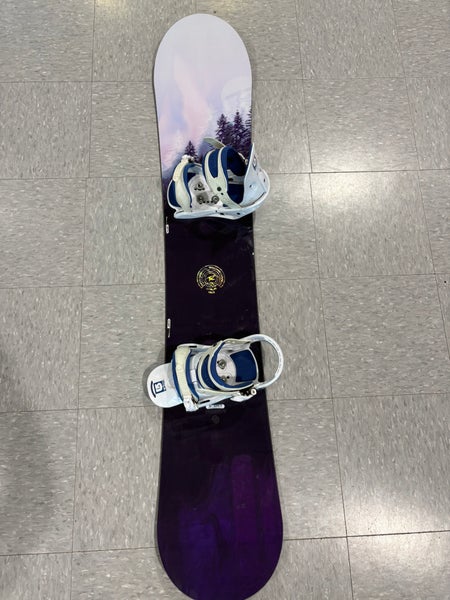 Women's Rossignol Gala 150cm Snowboard | Burton S/M Bindings (Used)