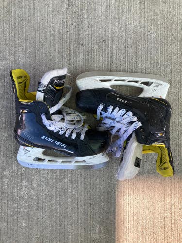 Bauer Supreme M4 Hockey Skates | Intermediate Size: 6.5