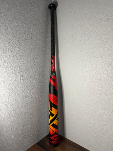 2022 Louisville LXT 32/21 (-10) Fastpitch Softball Bat