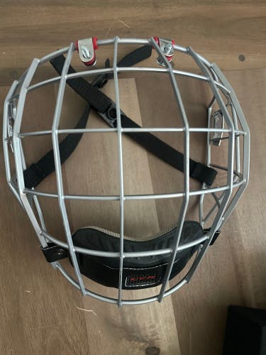 CCM cage size M