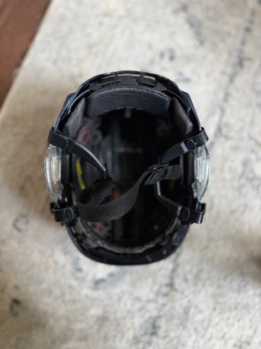 Medium Bauer Hyperlite 2 Helmet (Used)