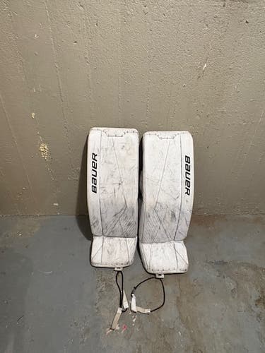 32" Bauer Supreme 3S Goalie Leg Pads (Used)
