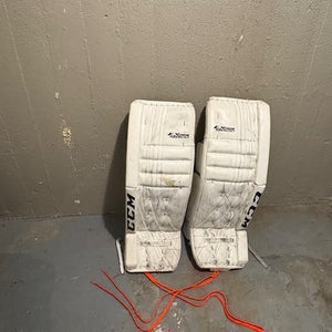 2019 33" CCM Extreme Flex 500 Goalie Leg Pads (Used)