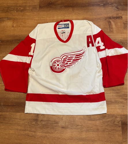 Authentic CCM Brendan Shanahan Detroit Red Wings Jersey Home White MiC (48)