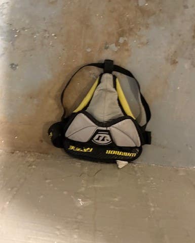 Warrior (Used) Jr Goalie Cup and waist padding