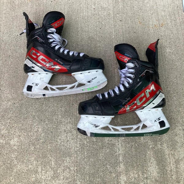 CCM JetSpeed FT6 Pro Hockey Skates Regular Width : Senior Size: 8