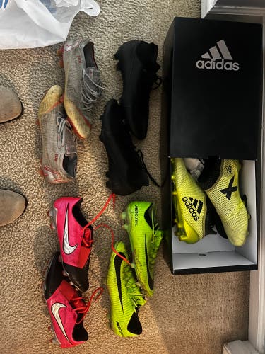 Men's Size M 10.5 (W 11.5) Nike Cleats (Used)