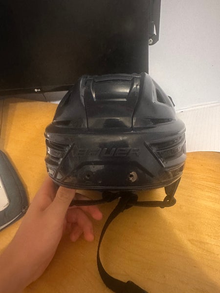 Medium Bauer Re-Akt 150 Helmet (Used)