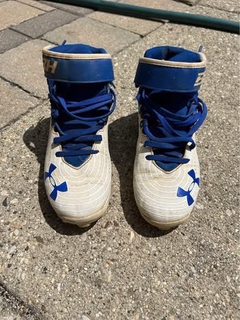 Kid's  Youth Under Armour High Top Bryce harper (Used)