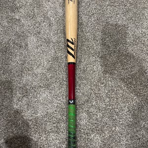Marucci AM22 Maple Bat (-8)  22 oz 30" (Used)