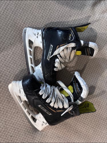 Bauer Supreme S29 Junior Ice Hockey Skates