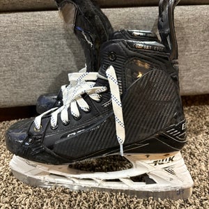 Bauer Supreme RMach Hockey Skates Wide Width  Pro Stock 8.5 (Used)