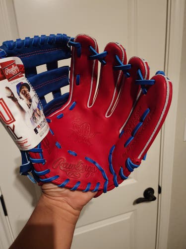 2025 Rawlings RH Outfield Heart of the Hide Baseball Glove 11.75" (New)