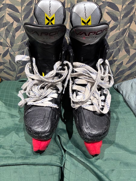 Bauer Vapor Hyperlite 2 Hockey Skates Size 9 Fit 1