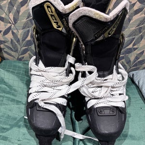 Senior CCM Tacks AS-580 Hockey Skates Size 7.5 Regular Width