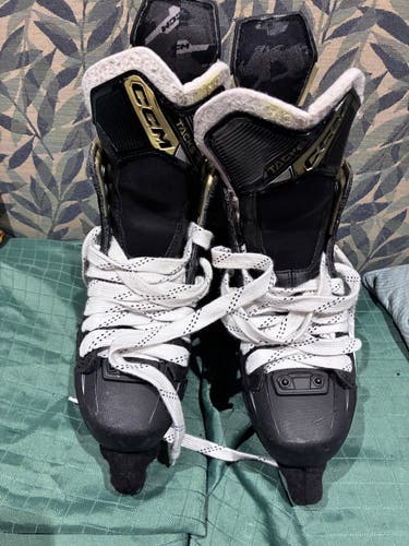 Senior CCM Tacks AS-580 Hockey Skates Size 7.5 Regular Width
