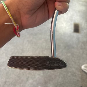 Black Scotty Cameron Blade Select Newport 2 Right Handed Putter 34" (Used)