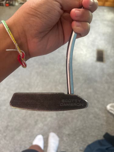 Black Scotty Cameron Blade Select Newport 2 Right Handed Putter 34" (Used)