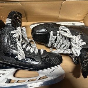 Bauer Supreme Mach Hockey Skates Regular Width  Size 5 (Used)