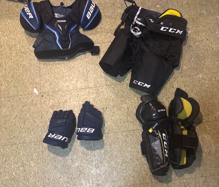 Starter pack of equipment for a youth hockey player Ages 7-11