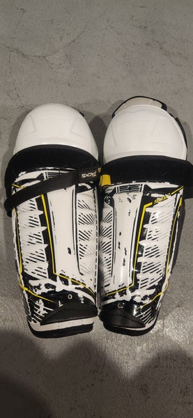 CCM Tacks 9080 11" shin pads