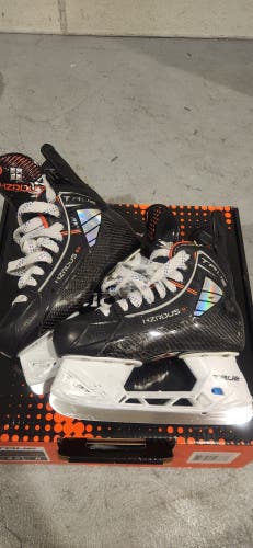 True HZRDUS 9X Hockey Skates size 4.5