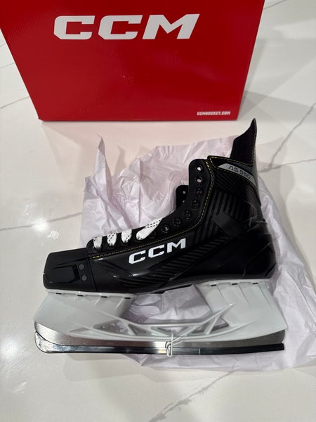 CCM AS-550 Hockey Skates Regular Width 12 (New)
