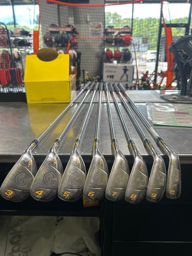 Used Cleveland HIBORE Mens Iron Set RH 3I-PW 11825-S000033593