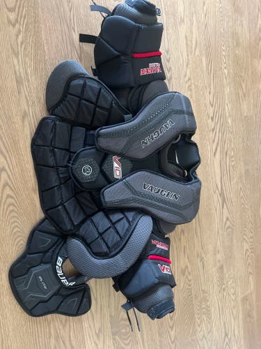 XS  2023 Vaughn V10 Goalie Chest Protector (Used)