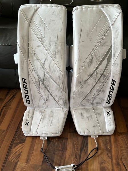 33" Bauer Vapor X5 Pro Goalie Leg Pads Pro Stock (Used)