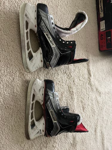 Bauer Vapor 1X Hockey Skates Regular Width Size 4 (Used)