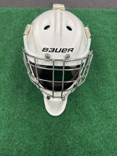 White Bauer 930 Goalie Mask (Used) S/M